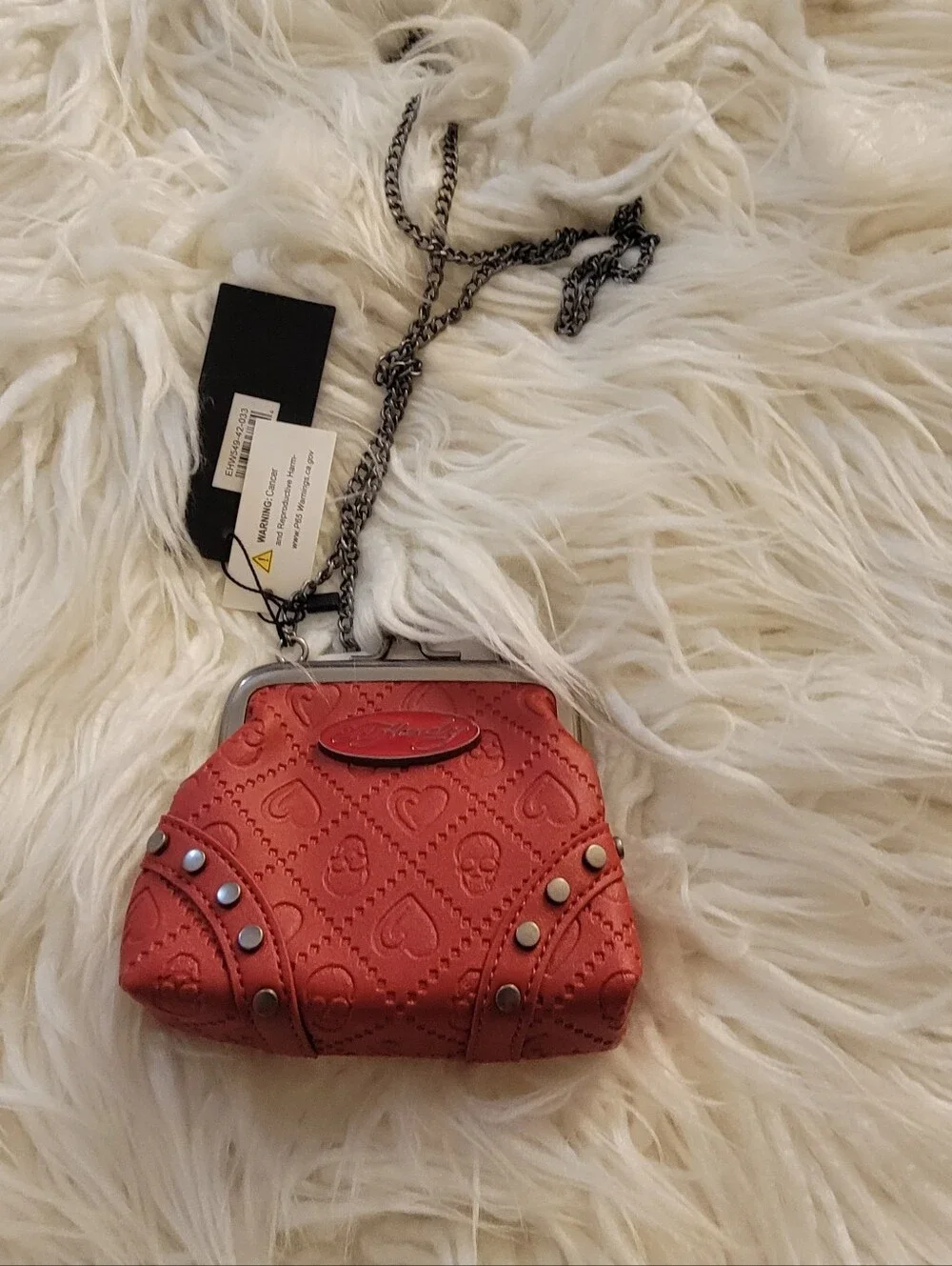 🆕️👛Ed Hardy Y2K Heart & Skull Embossed Kisslock Clutch With Chain Strap